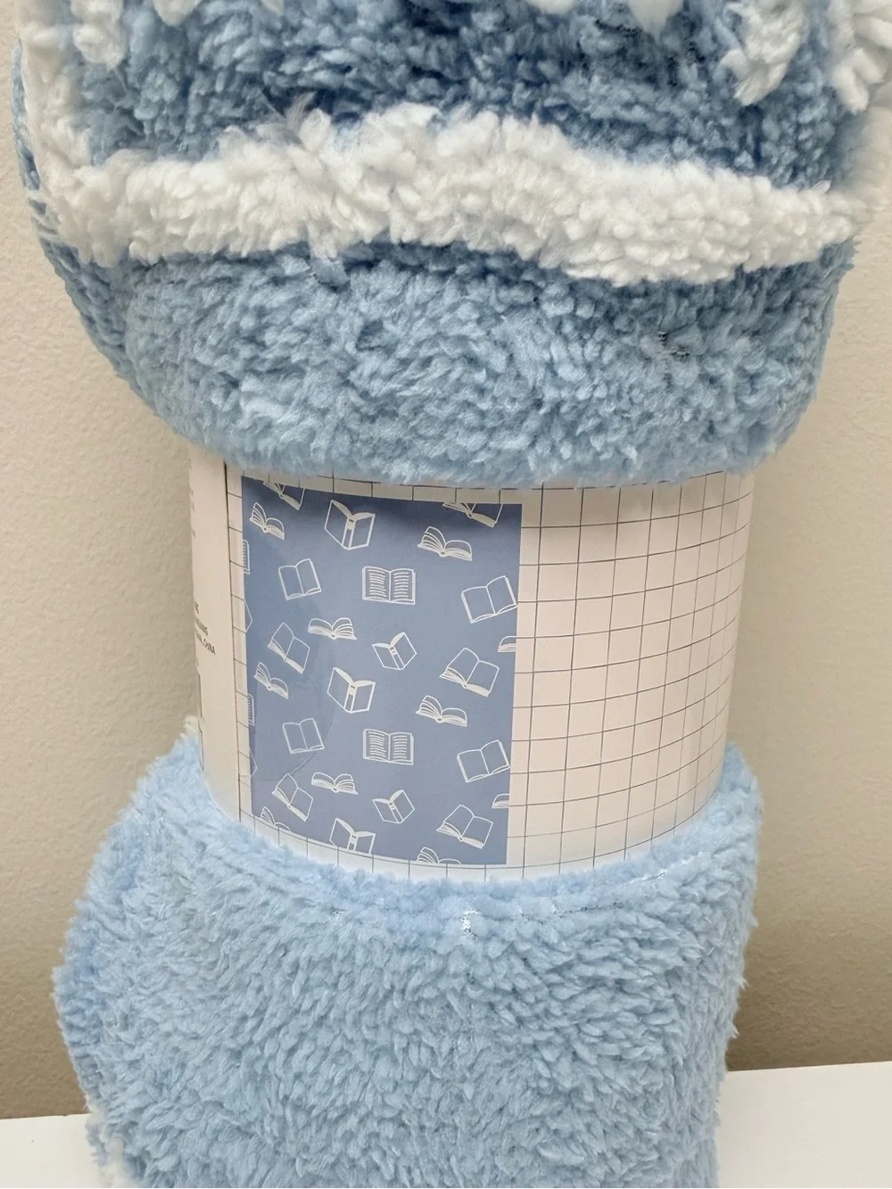 New! Blue & White Book-Print Plush Throw Blanket, 50”x60”